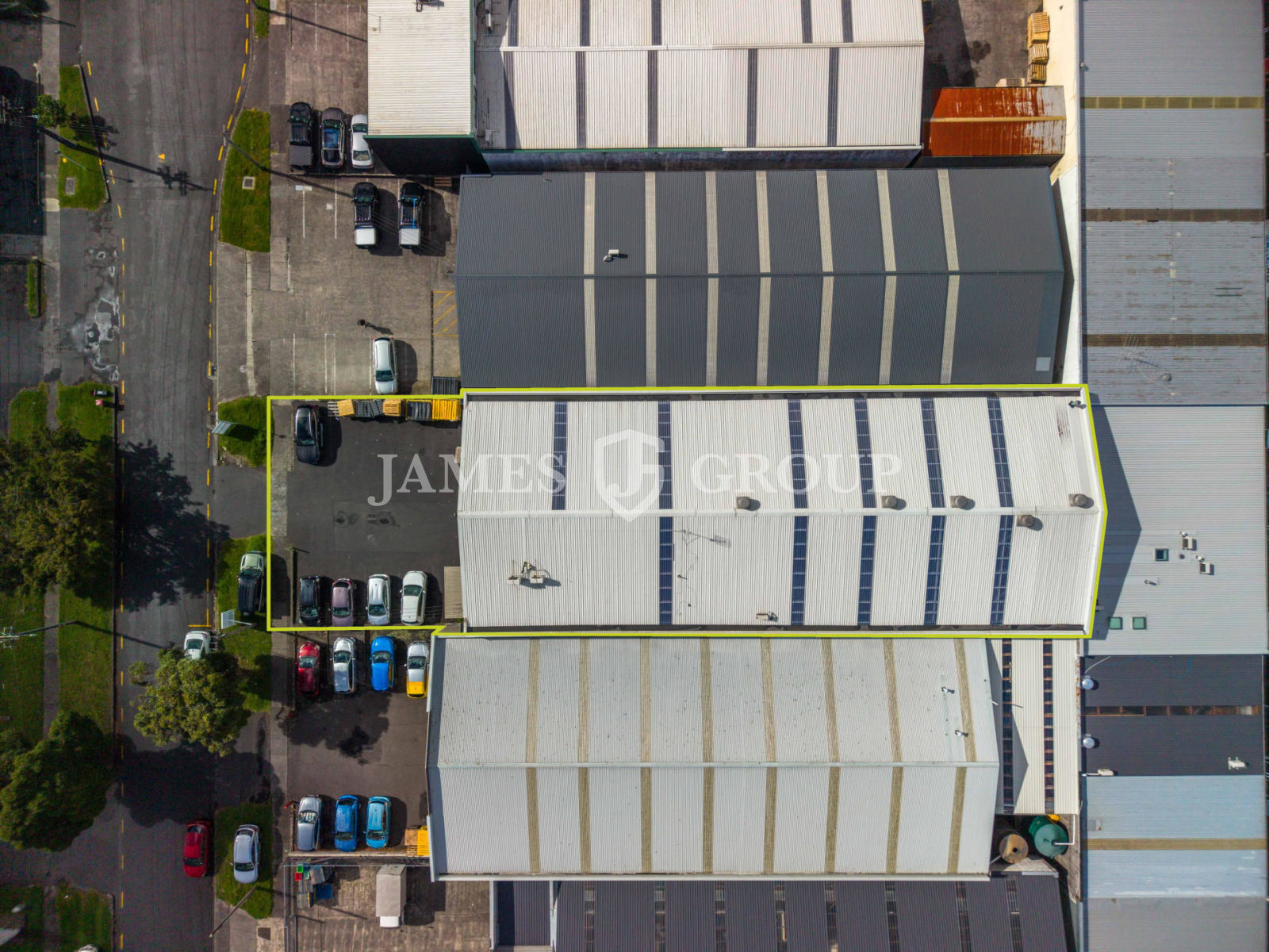 Versatile 940m² Penrose Industrial