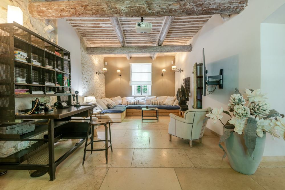 Photographs of Mas de Velorgues villa in Provence - Image 14 of 58
