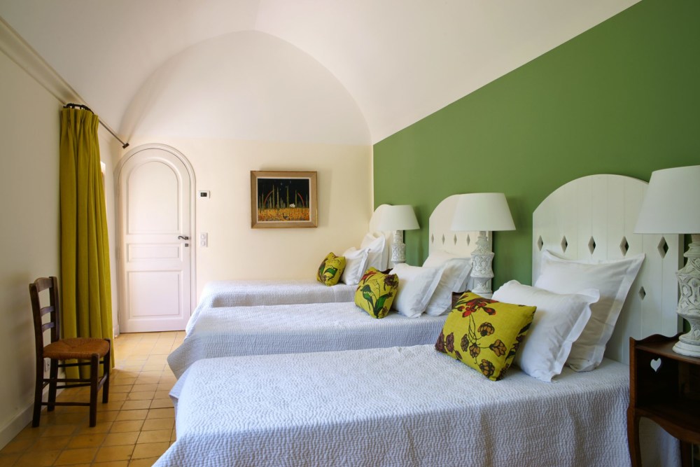 Photographs of Mas de la Verdiere villa in Provence - Image 33 of 34