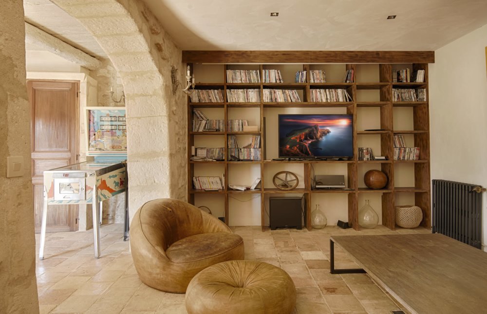 Photographs of L’Aqueduc villa in Provence - Image 13 of 37
