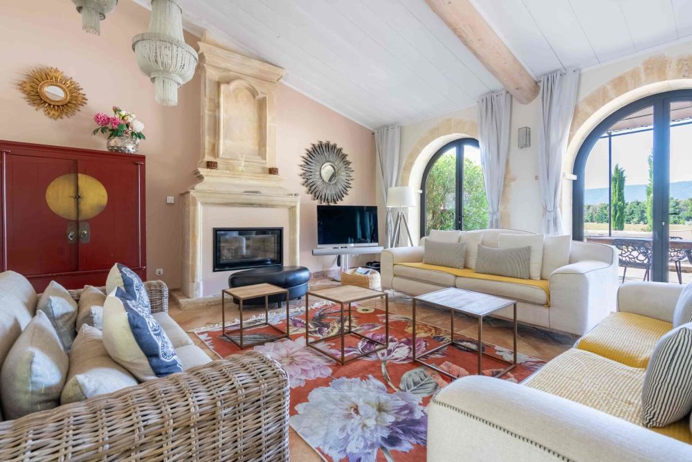 Photographs of Le Mas des Lavandins villa in Provence - Image 4 of 53