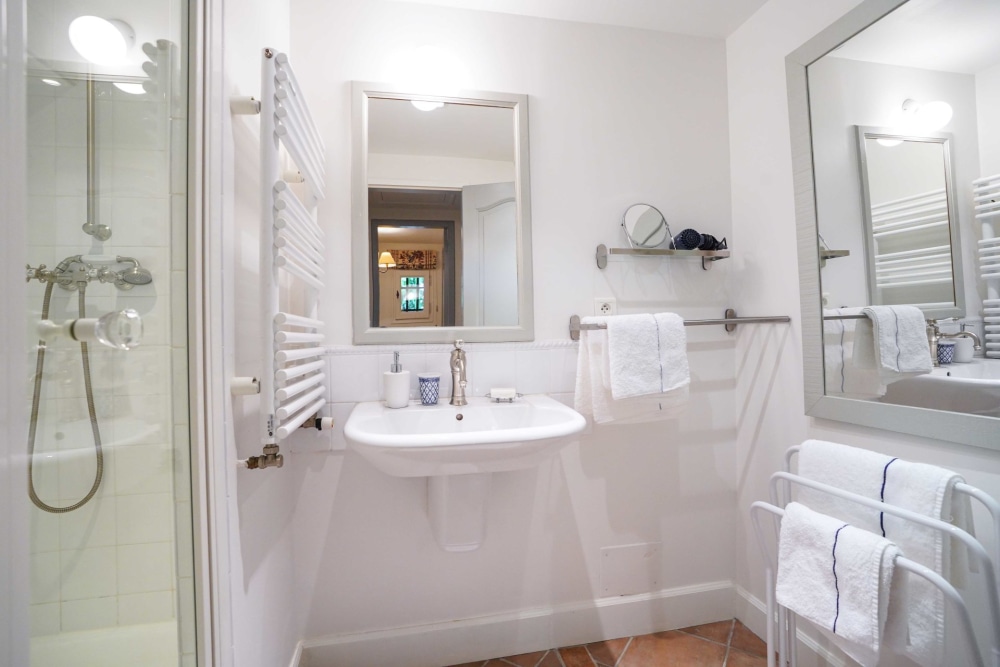 Photographs of Mas d’Olivia villa in Provence - Image 28 of 39