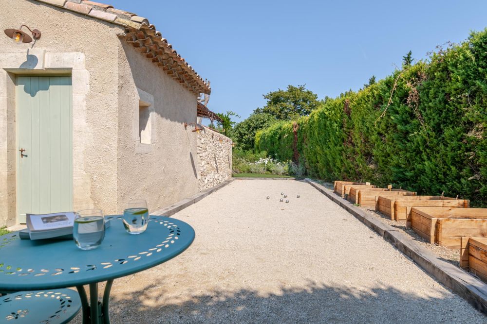 Photographs of Les Jardins d’Eygalières villa in Provence - Image 41 of 42