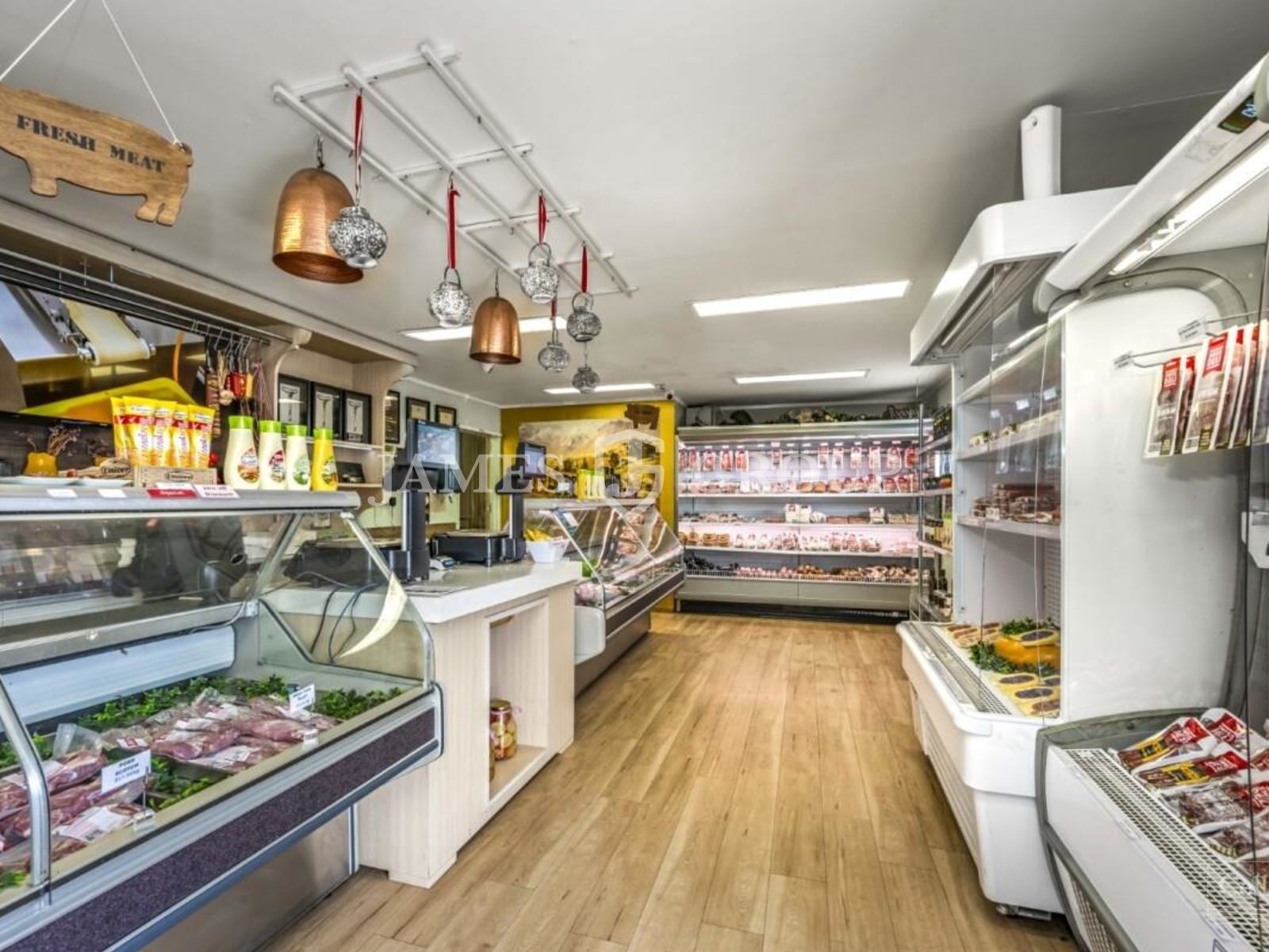 Dual Freehold Units | Returning $220k Net + Gst