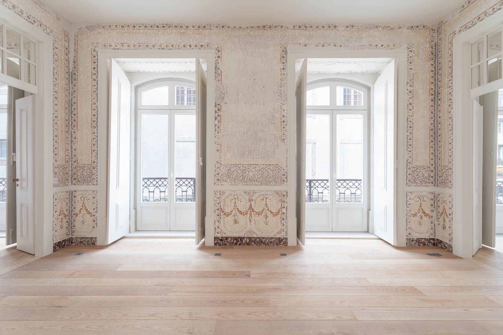 2 bed Apartment For Sale in Lisbon, Lisbon Metropolitan Area