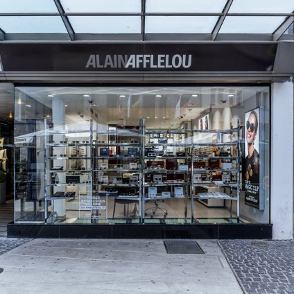 Magasin Opticien Place de Longemalle 16 1204 GENEVE