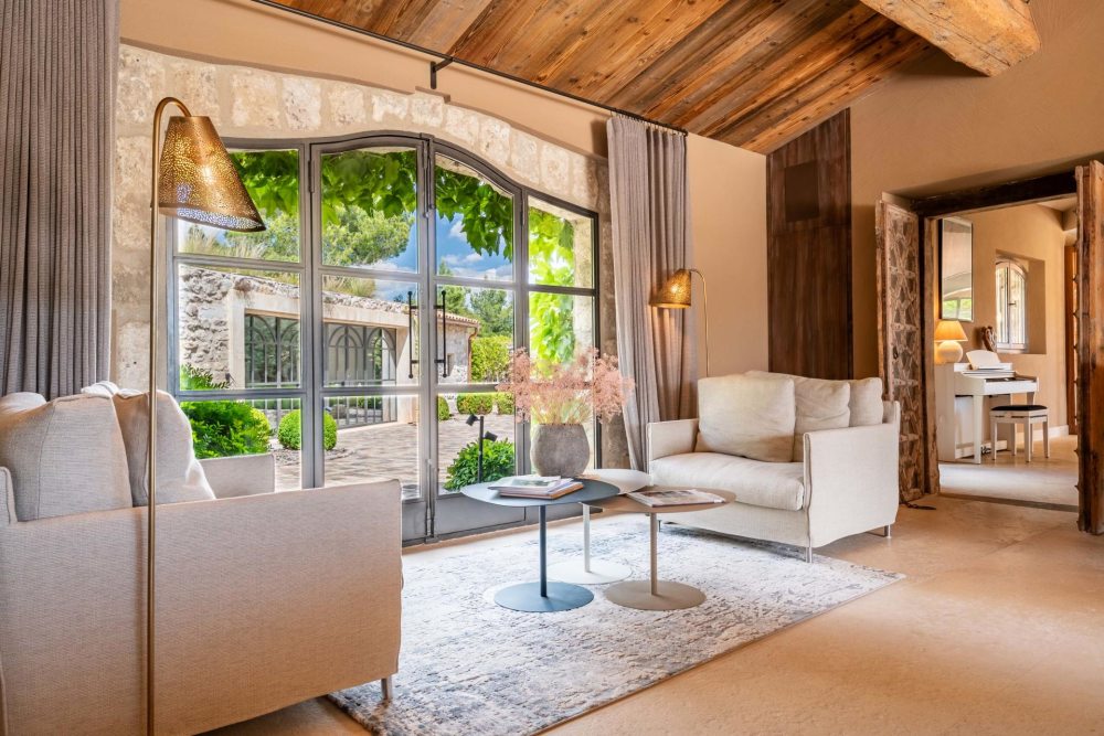 Photographs of Mas Allure villa in Provence - Image 8 of 60