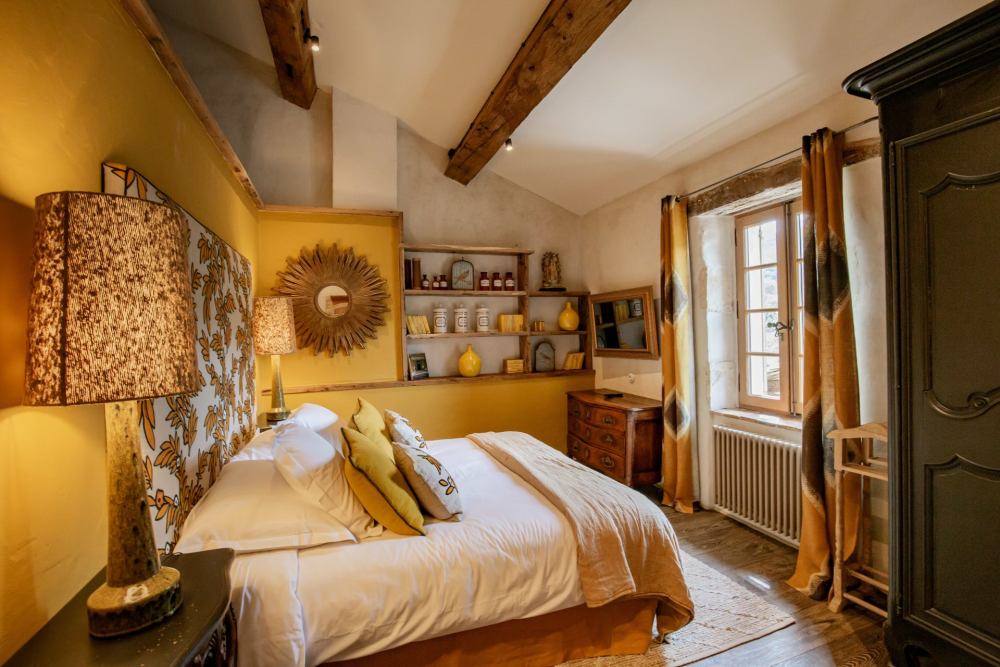 Photographs of Le Mas d’Or villa in Provence - Image 20 of 38