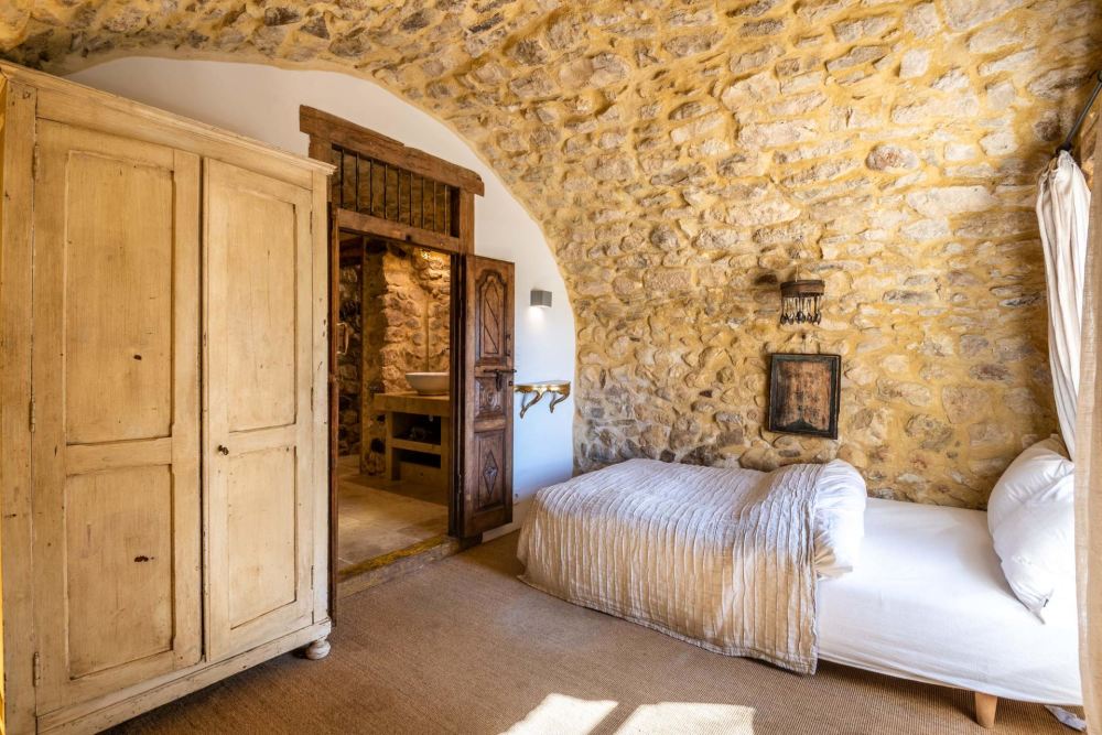 Photographs of Mas des Gardois villa in Provence - Image 48 of 58
