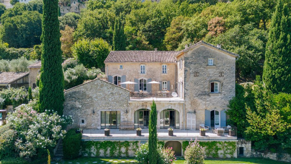 Photographs of New! Le Grand Mas de Chopin villa in Provence - Image 1 of 46