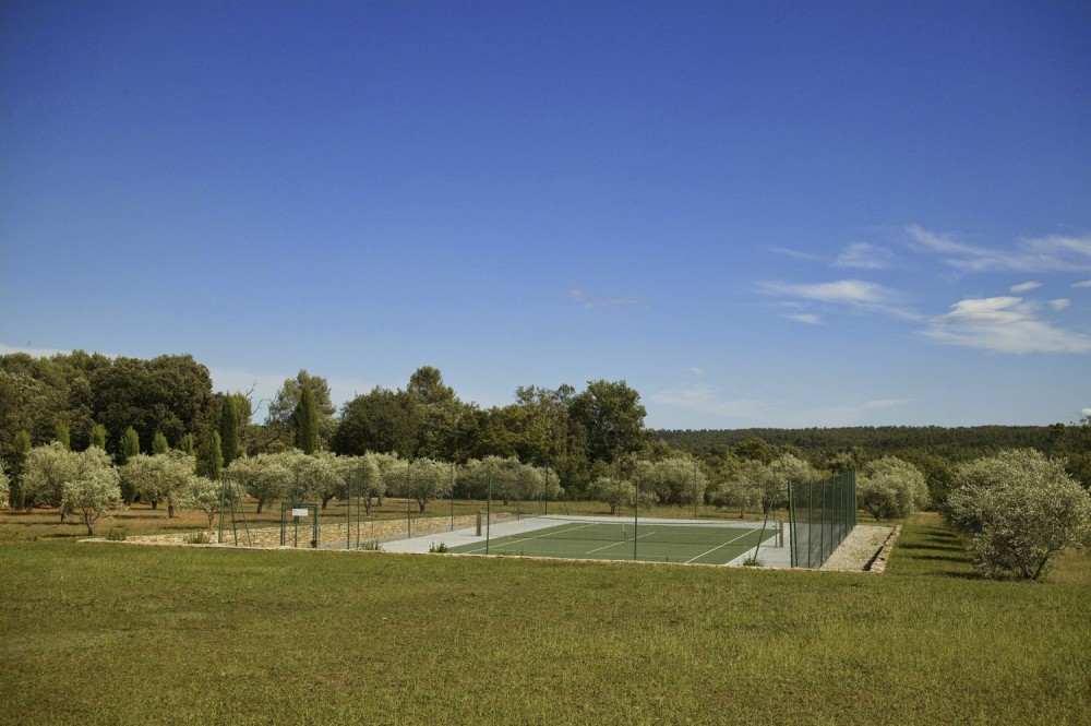 Photographs of Mas de Manebit villa in Provence - Image 13 of 30