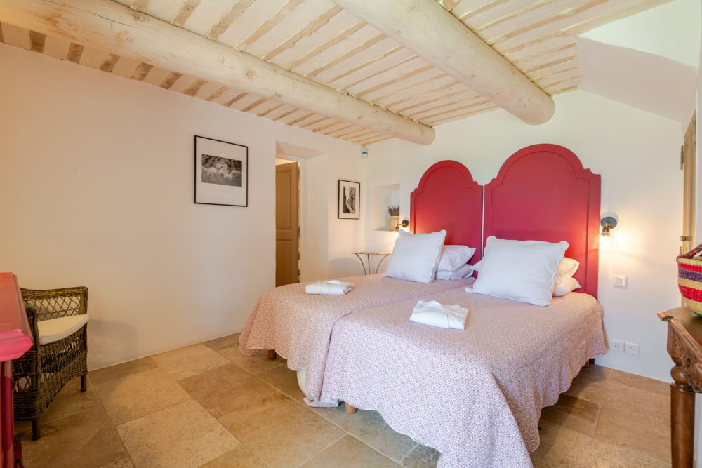 Photographs of Le Relais villa in Provence - Image 34 of 43