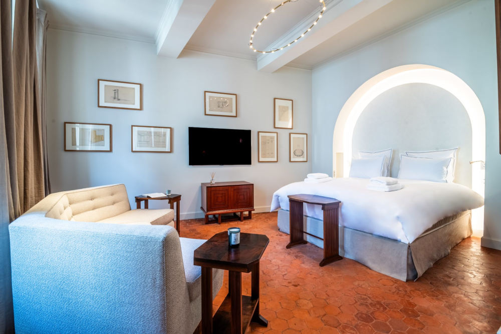 Photographs of La Maison des Muses villa in Provence - Image 12 of 39