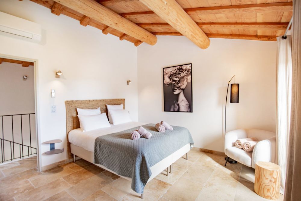 Photographs of Mas Eole villa in Provence - Image 25 of 39