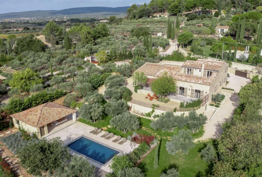 Photographs of Mas la Mirande villa in Provence - Image 44 of 49