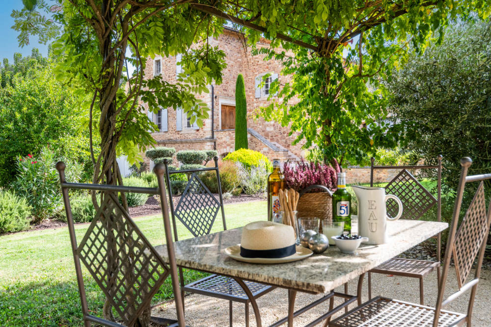 Photographs of Mas du Milan villa in Provence - Image 27 of 50