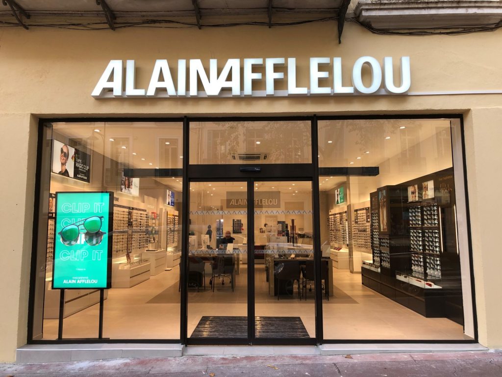 Magasin Opticien ZAC Les Châtaigniers - rue Pol Fabre bâtiment l'Arc 83520 ROQUEBRUNE-SUR-ARGENS