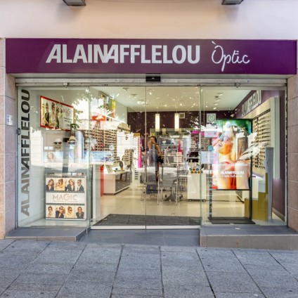 Tienda Óptico Calle La Riera, 66 08301 MATARO