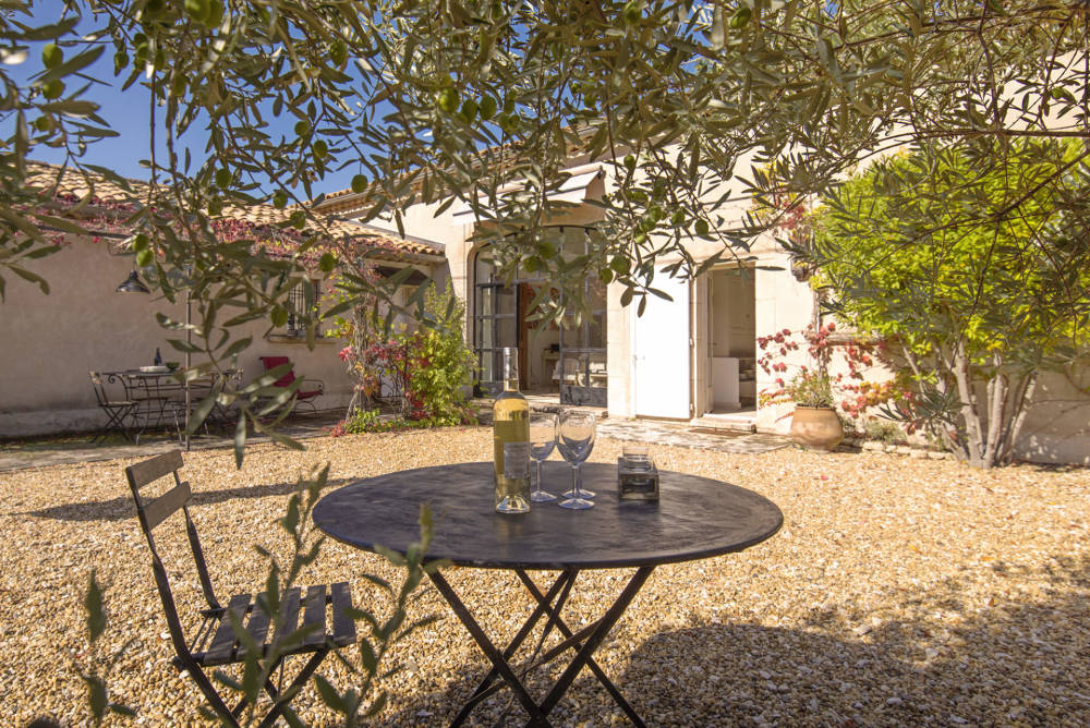 Photographs of Mas de Roquebrune villa in Provence - Image 4 of 32