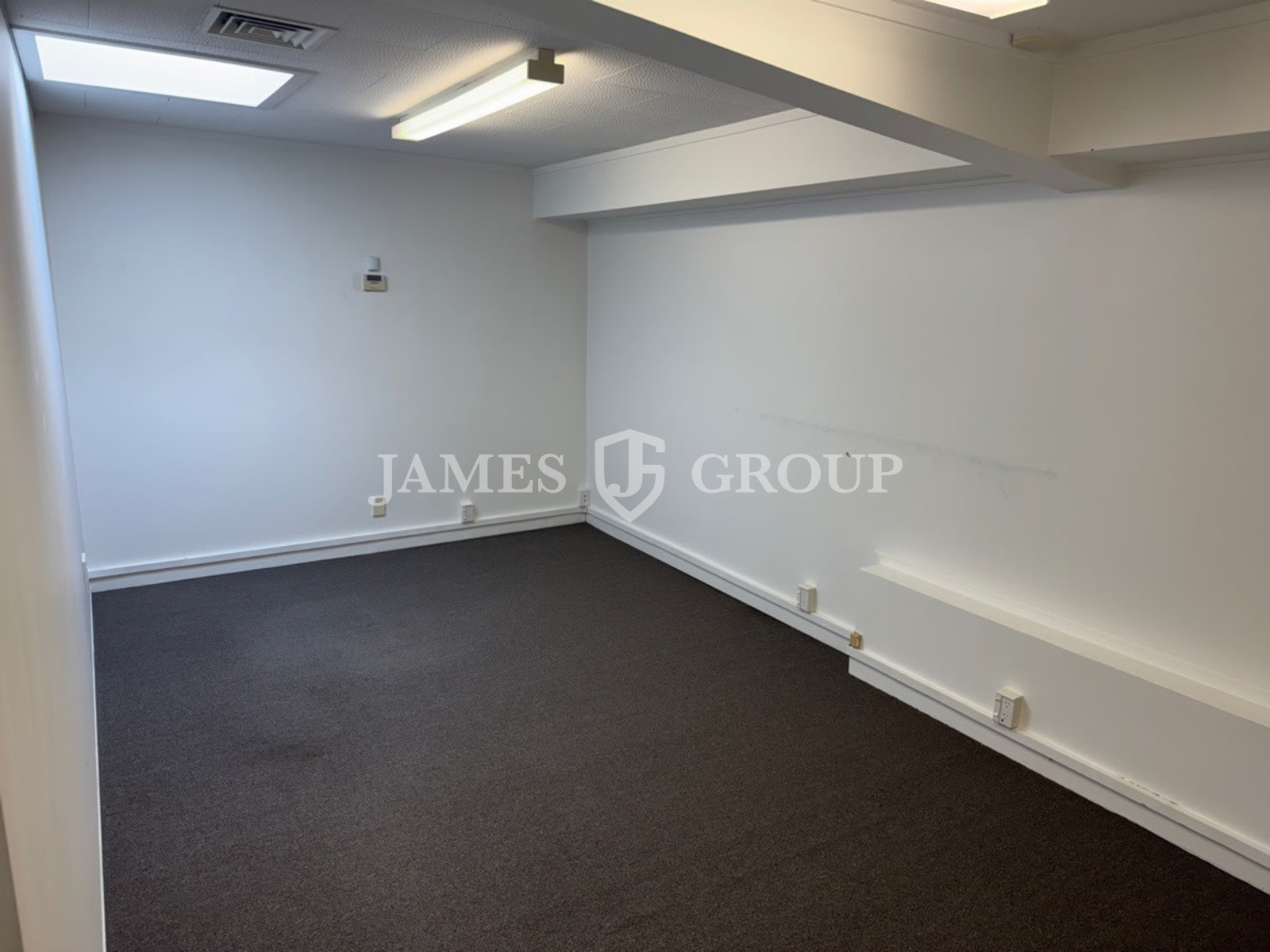 Quality Office On The Edge Of The 1050 Precinct