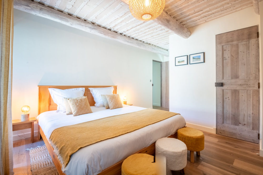 Photographs of Mas du Menuisier villa in Provence - Image 22 of 45