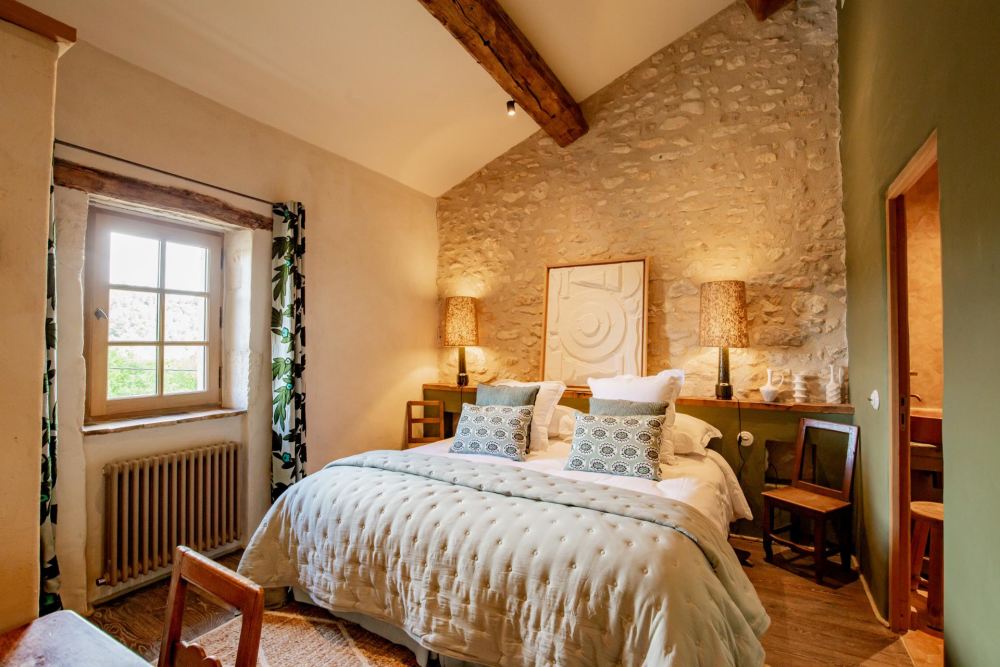 Photographs of Le Mas d’Or villa in Provence - Image 17 of 38