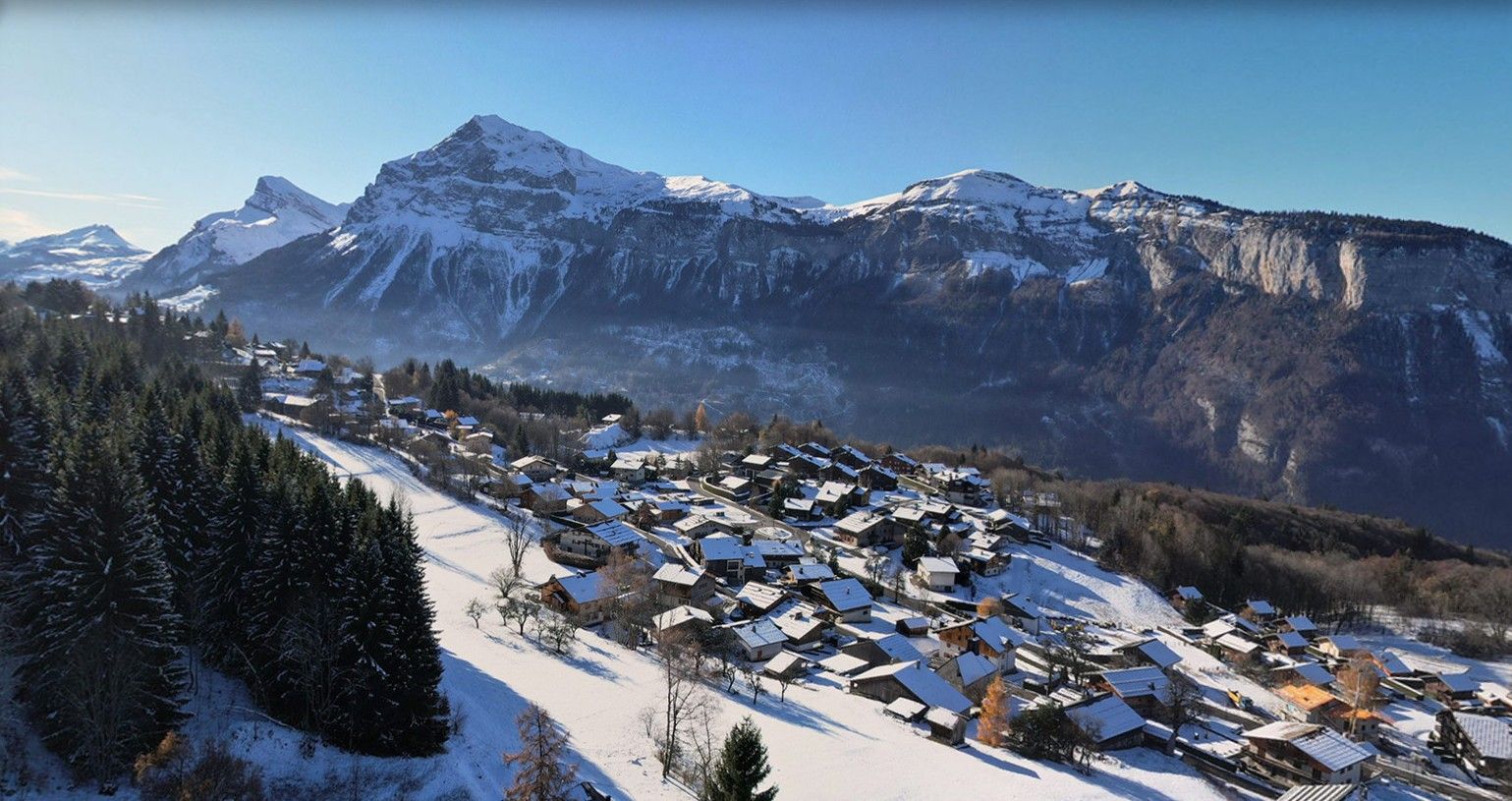 2 bed Apartment For Sale in Grand Massif, French Alps