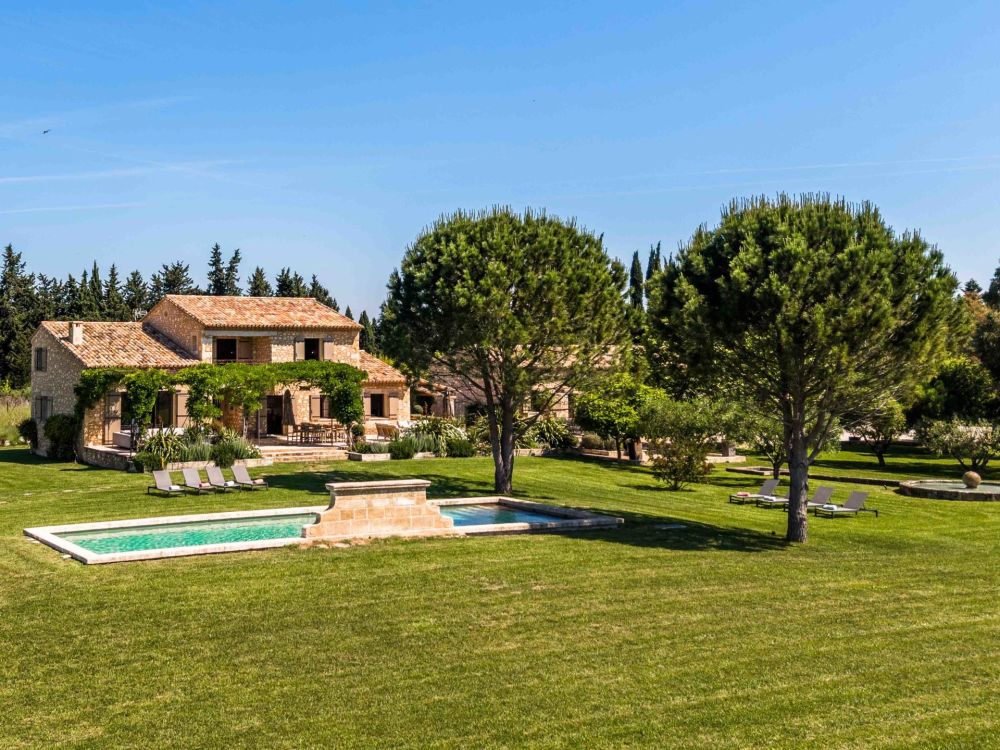 Photographs of Mas des Sources villa in Provence - Image 16 of 41