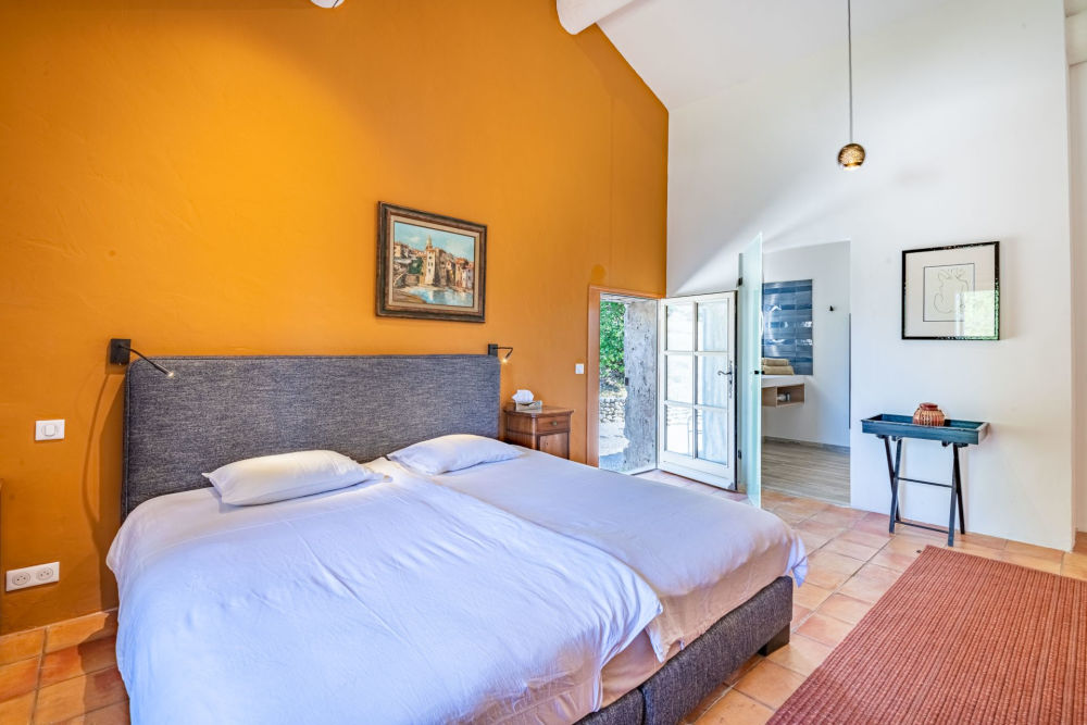 Photographs of Mas de la Salamandre villa in Provence - Image 47 of 57