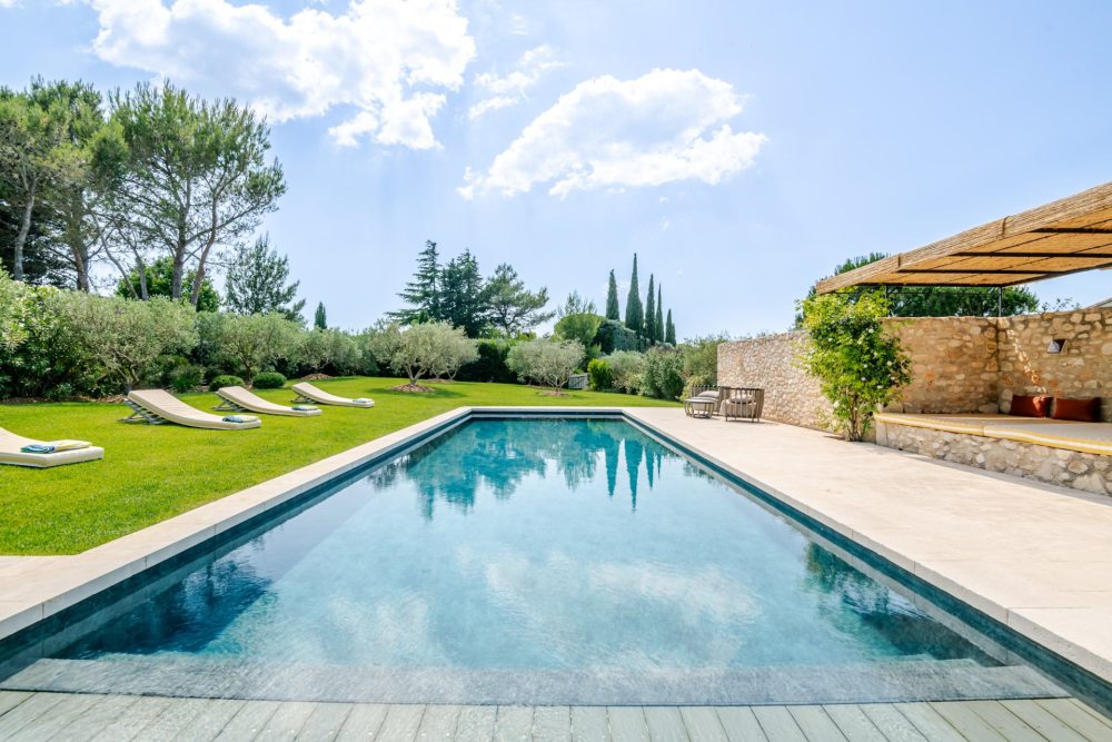 Photographs of Mas des Agapanthes villa in Provence - Image 3 of 41