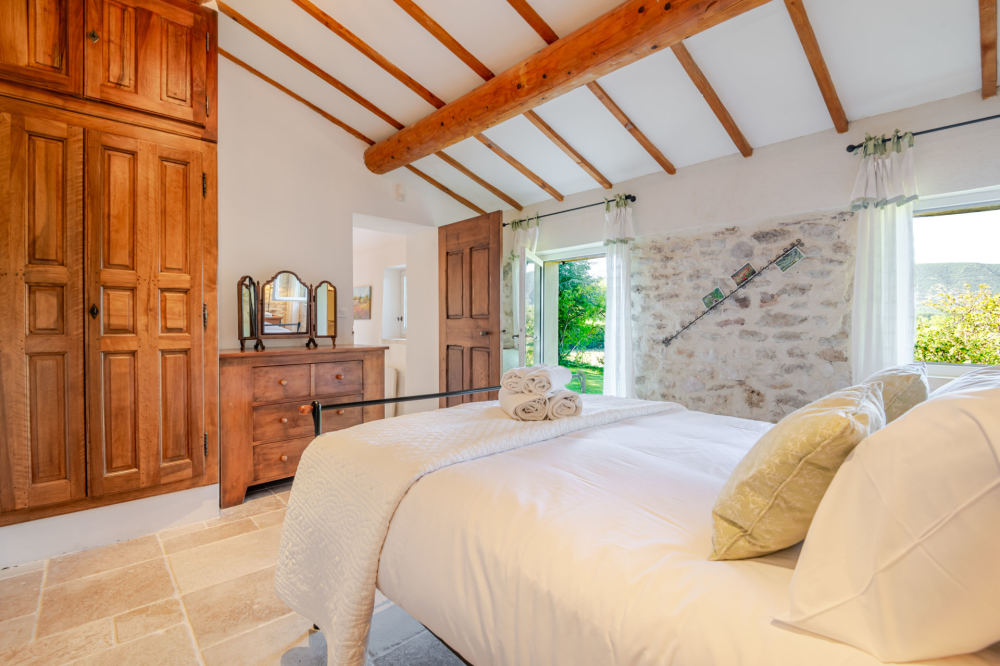 Photographs of Mas d’Oppede villa in Provence - Image 23 of 36