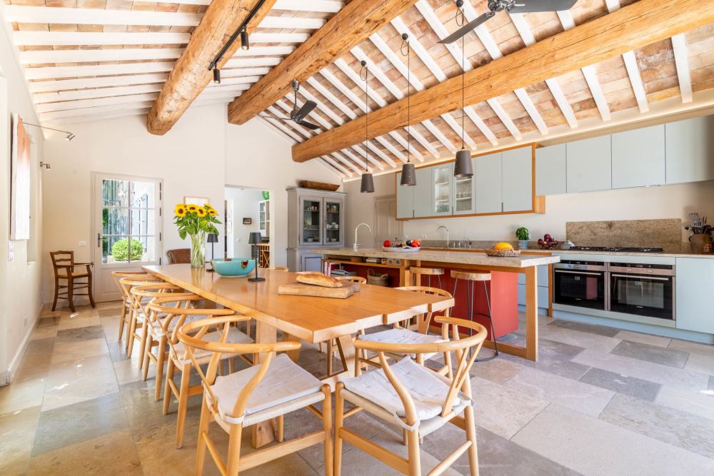 Photographs of Mas du Cardinal villa in Provence - Image 9 of 49