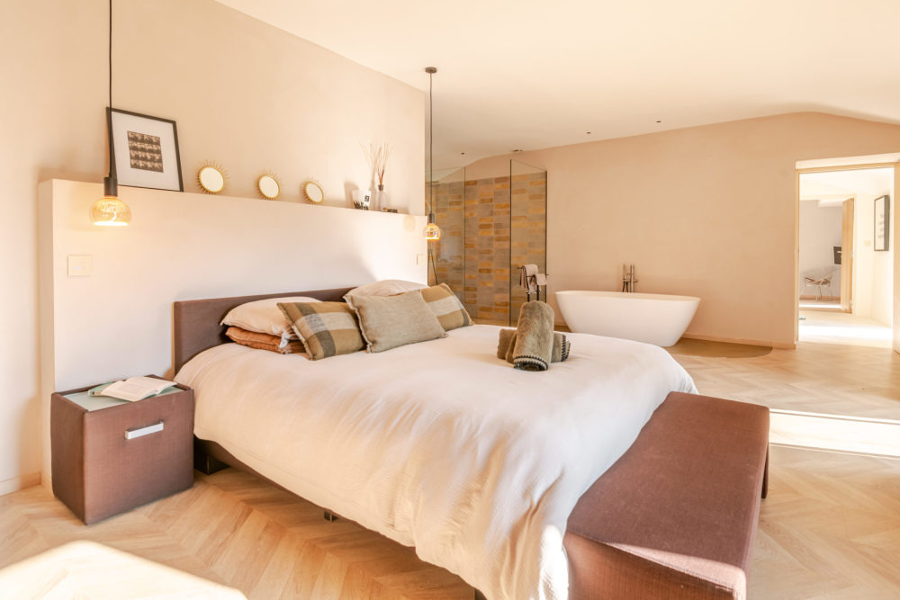 Photographs of New! Mas de l’Acacia villa in Provence - Image 30 of 37