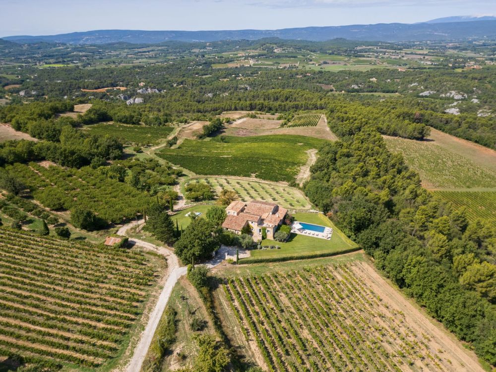 Photographs of New! Mas de la Lyre villa in Provence - Image 45 of 46