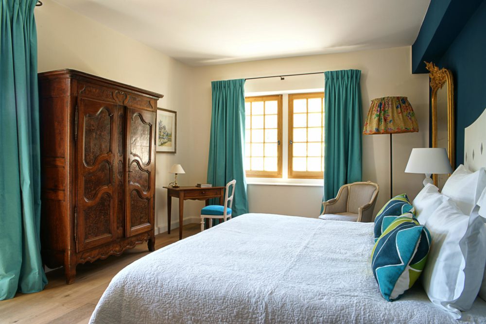 Photographs of Mas de la Verdiere villa in Provence - Image 14 of 34
