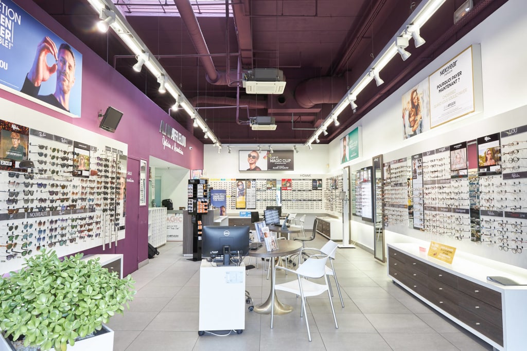 Magasin Opticien C.C. Auchan Barneoud 13400 AUBAGNE intérieur