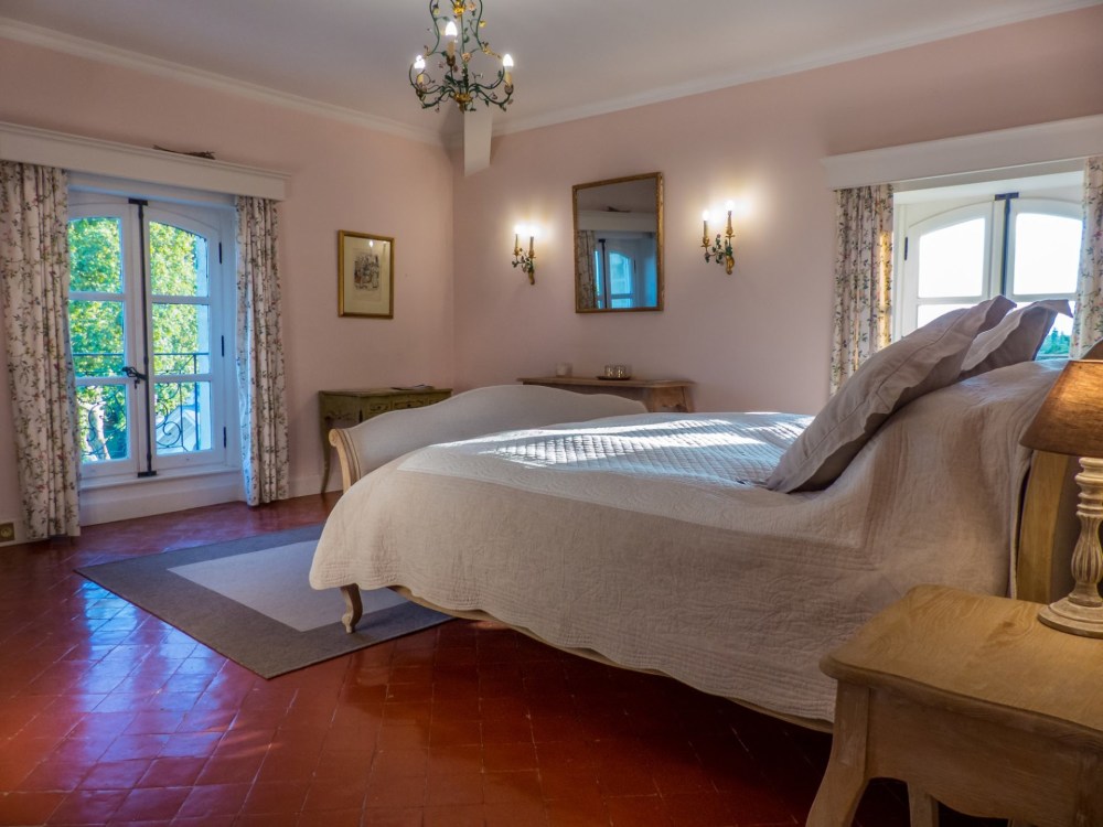 Photographs of Chateau Rhone Provence villa in Provence - Image 13 of 52