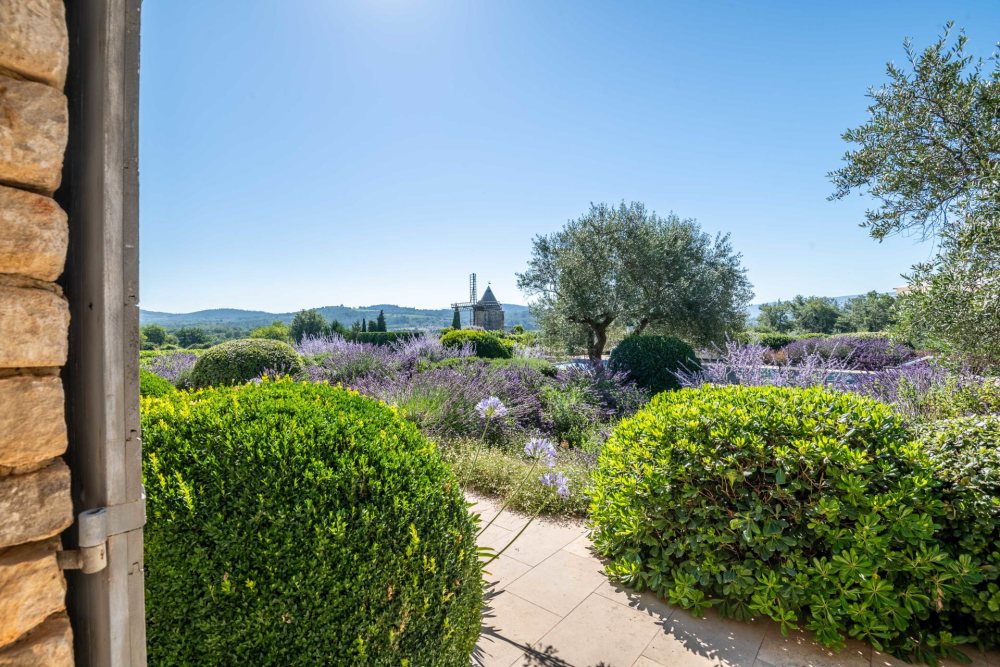 Photographs of Mas des Murets villa in Provence - Image 28 of 48