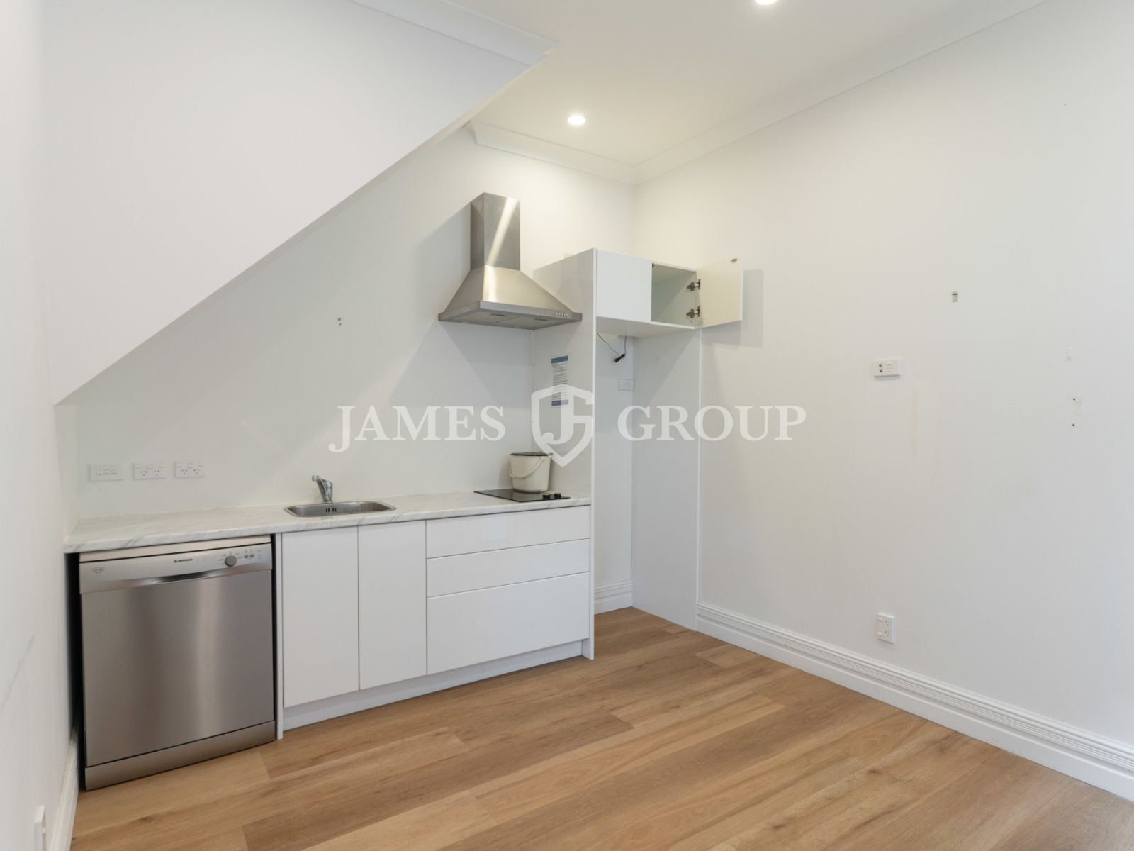 Move-in Ready Office In Prime Location