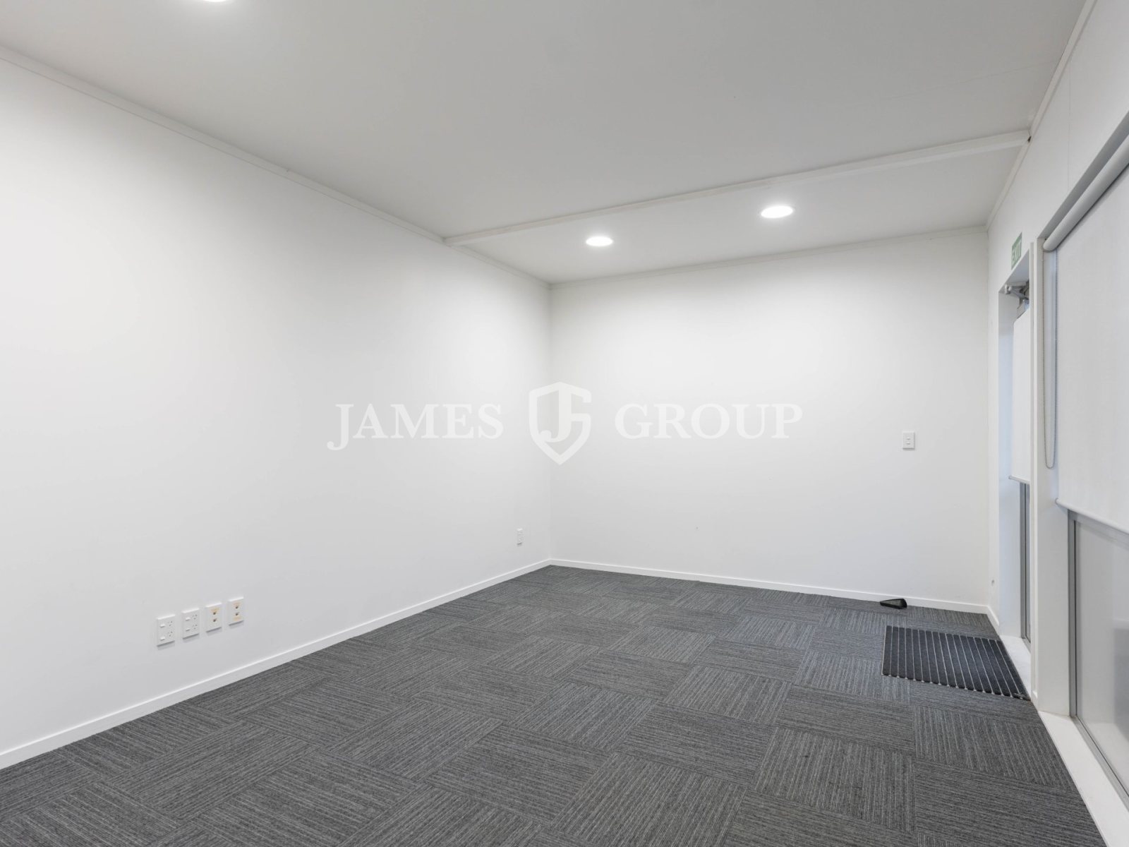 100m² Industrial | Secure Lambie Drive Complex