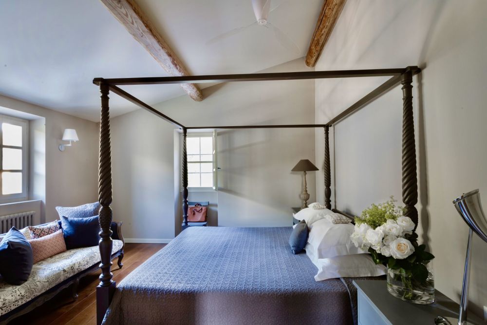 Photographs of Mas la Calade villa in Provence - Image 21 of 38