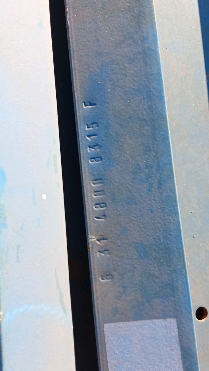 Lot of Metal Structures / BOX Z13