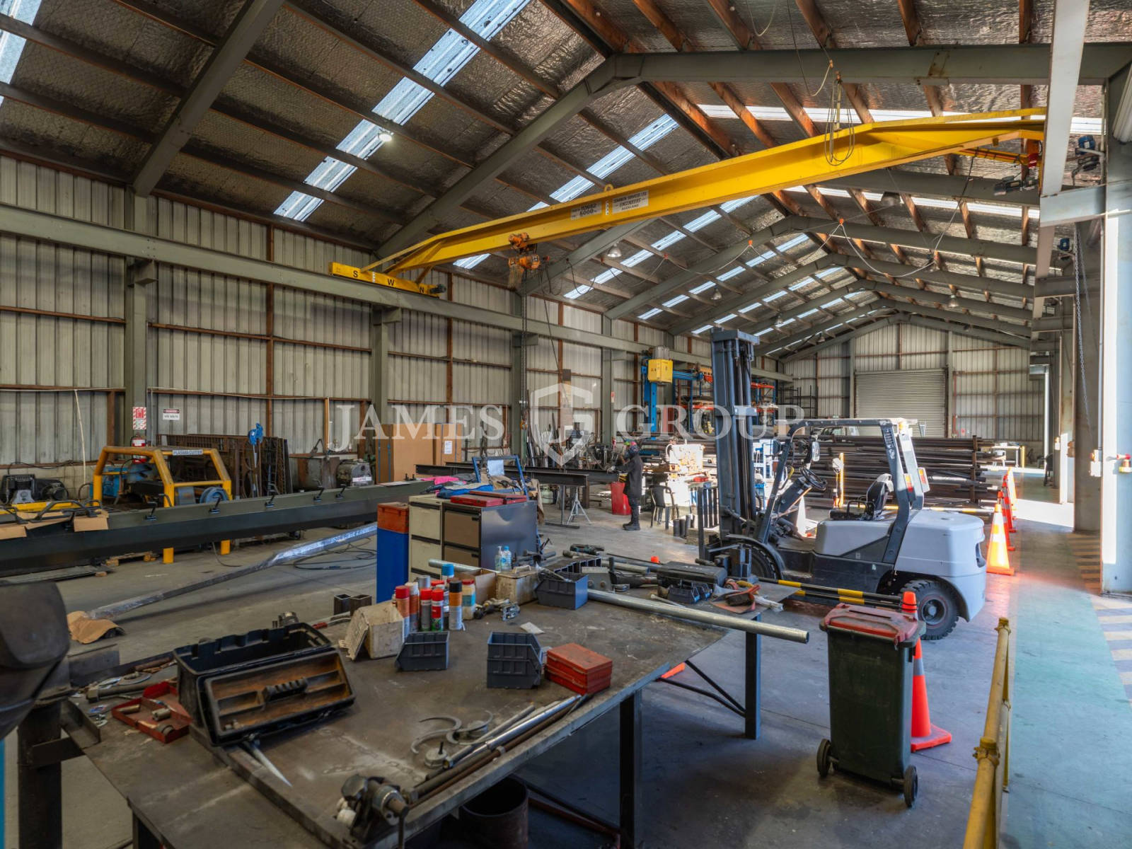 Pure Warehouse & Gantry Crane | 795m²