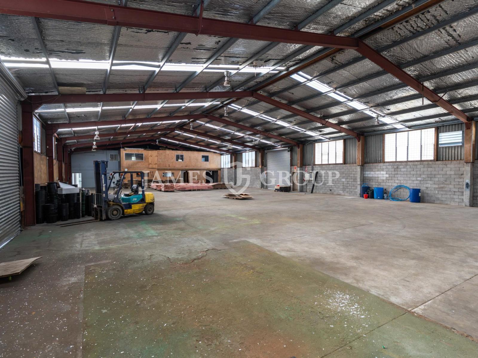 High-stud Heavy Industry Warehouse & Yard