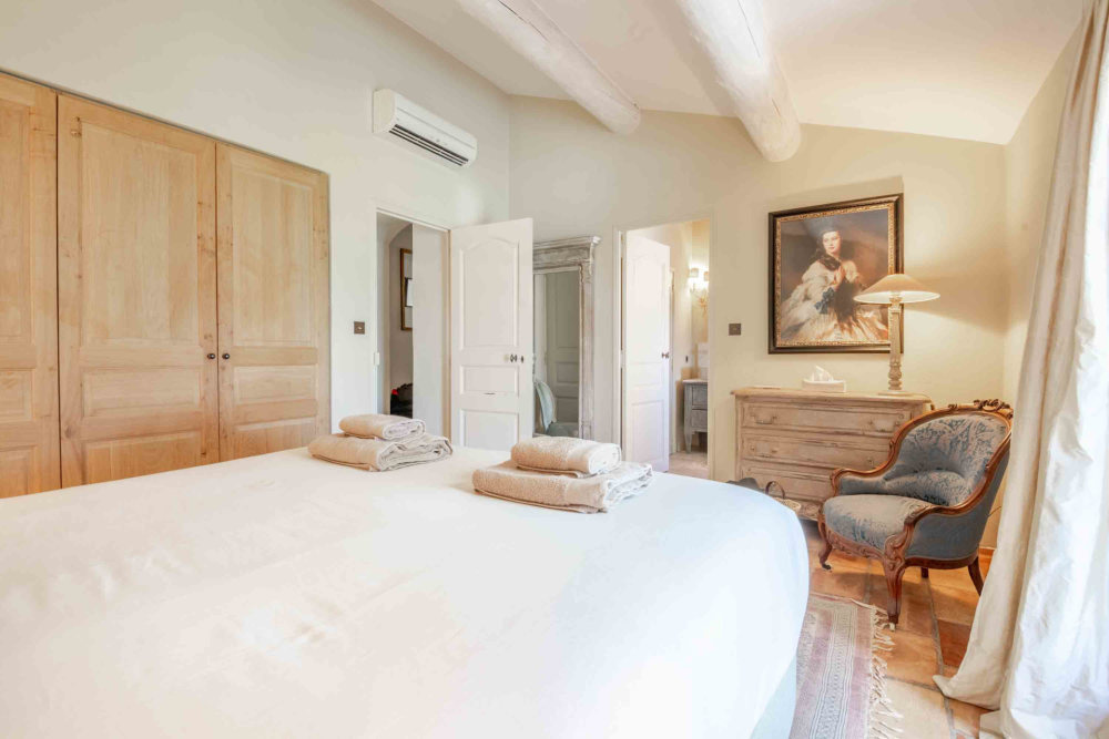 Photographs of New! Mas de l’Olivier villa in Provence - Image 19 of 46