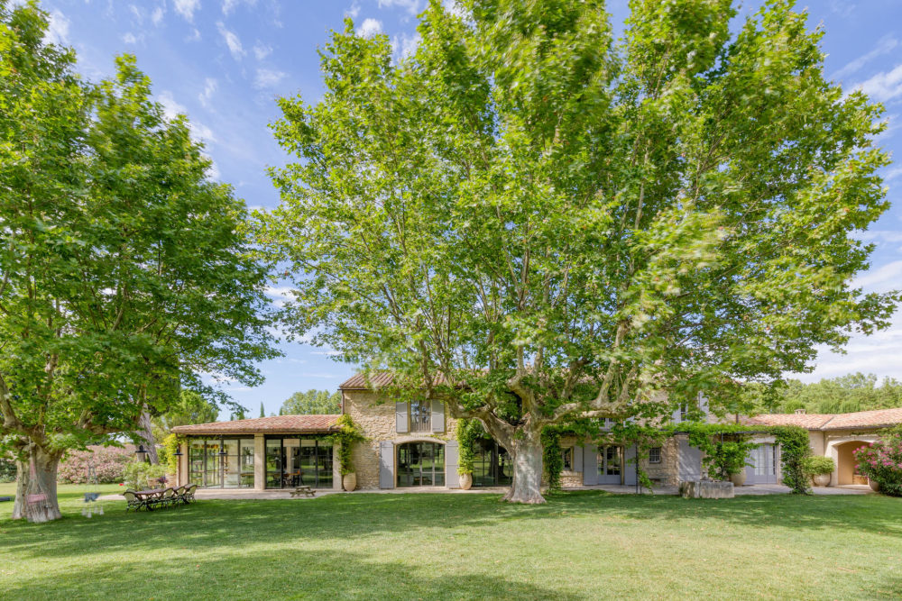 Photographs of Mas Cédrat villa in Provence - Image 1 of 56