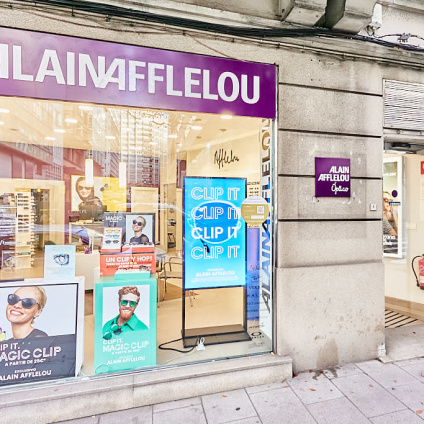 Tienda Óptico Calle Juan Florez, 3 15004 LA CORUÑA