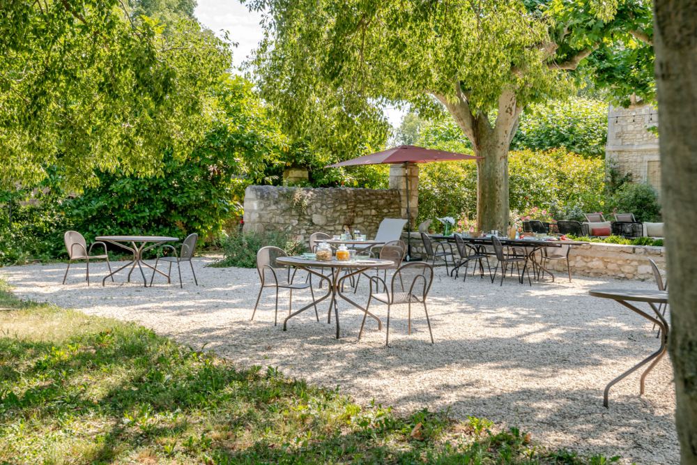 Photographs of Mas des Pêchers villa in Provence - Image 47 of 52