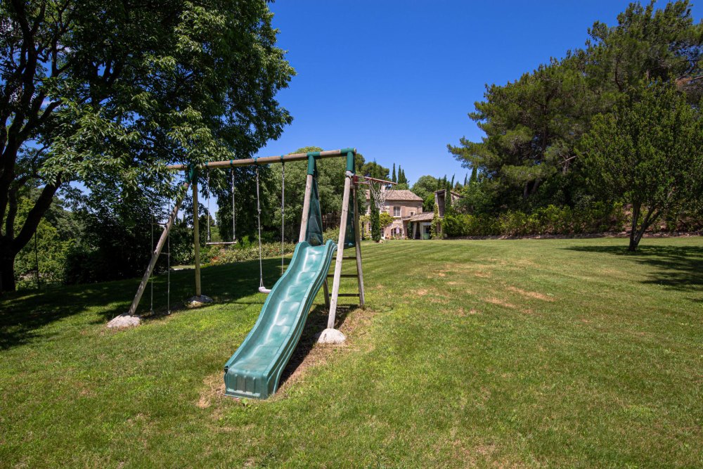 Photographs of Mas de Gavon villa in Provence - Image 31 of 32