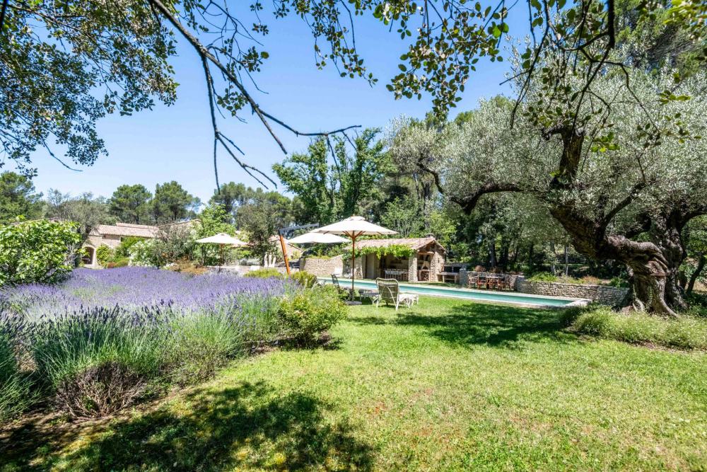 Photographs of Mas des Constellations villa in Provence - Image 33 of 49